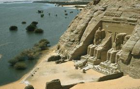 إحباط تهريب أربع قطع أثرية ترجع إلى العصر الإسلامي