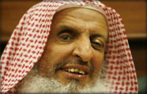 مفتي السعودية للمصريين: مظاهراتكم 