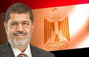 مرسي يكلف الجيش حفظ الامن خلال الاستفتاء على الدستور