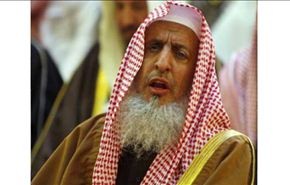 مفتي السعودية يدعو لدعم المسلحين بسوريا بالمال