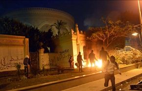 متظاهرون يهاجمون القصر الرئاسي بمصر وسط تحذيرات