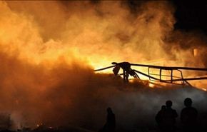 حريق هائل بأحد الاحياء الفقيرة بالعاصمة البنغالية دكا