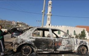 مستوطنون يحرقون سيارات فلسطينية بالضفة
