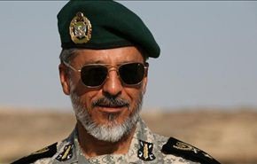 الجيش الايراني يزود قواته البحرية بطائرات بدون طيار