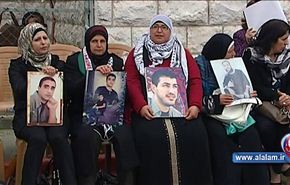 امهات الاسرى الفلسطينيين يطالبن بانقاذ حياة ابنائهن
