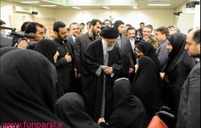 قائد الثورة یثني علی السیدات الریاضیات