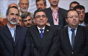 نائب: اعضاء الائتلاف السوري يتناحرون سياسيا