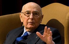 نابوليتانو يعكف على تسويةالازمةالسياسيةفي ايطاليا