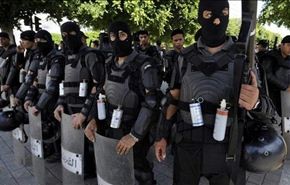 سلفيون يغلقون دوائر عامة ومدارس بمدينة تونسية