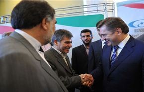 خبراء روس يتفقدون محطة بوشهر الذرية