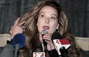 ابتزاز قناة الجزيرة للممثلة السورية رغدة