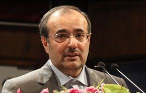ايران تنجح في ادارة الاقتصاد بنصف عائداتها النفطية