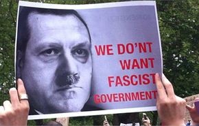 الشرطة تنسحب واردوغان يقر بقمع المحتجين صور+فيديو