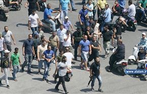 توتر في صيدا جنوبي لبنان وقطع الطرقات بطرابلس
