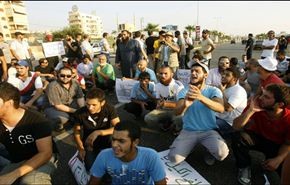 لماذا يجر تيار المستقبل لبنان الى مربع الطائفية؟+فيديو