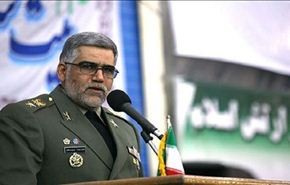 مناورات كبرى للوحدات المدرعة بالجيش الايراني في اكتوبر
