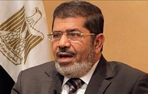 الاخوان المسلمين: مرسي وفريقه في مبنى تابع للجيش