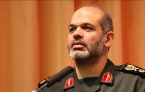 طهران تختبر صواريخ وطائرات بدون طيار حديثة قريبا