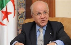 الجزائر تدعو الى 