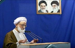 خطيب جمعة طهران يدعو الشعب المصري للوحدة