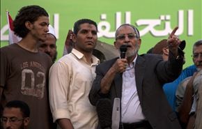 نيابة مصر تتحفظ على اموال مرشد الإخوان و13 قيادياً