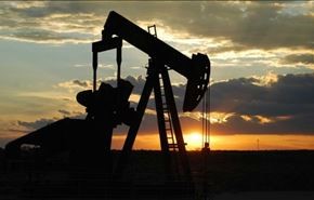 برنت يتراجع تحت تأثير الدولار لكنه متماسك فوق 108 دولارات