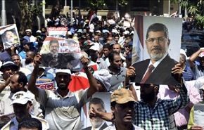 مؤيدو مرسي يقررون الاستمرار في التظاهر