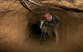 فيديو خاص عن تدمير الانفاق في رفح على يد الجيش المصري