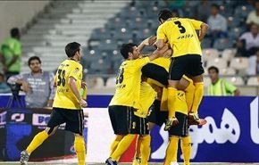 سباهان يسقط مضيفه استقلال 2-1 على ارضه