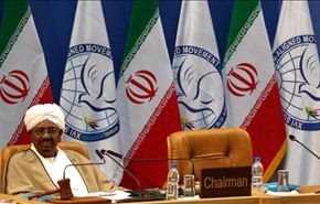 صالحي: نأسف لعدم حضور البشیر حفل التنصیب