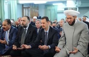 فيديو/صور..الاسد يؤدي صلاة العيد في جامع أنس بن مالك بدمشق