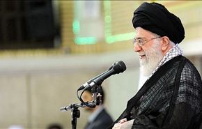 قائد الثورة يدعو الى التمسك بالوحدة والتلاحم