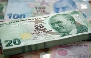 الليرة التركية تهبط إلى مستوى قياسي