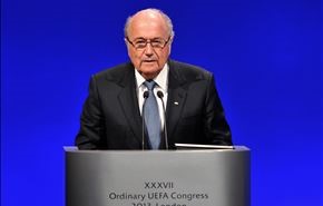 بلاتر : كأس العالم 2022 لن تُقام في قطر صيفا !!