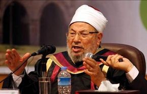 القرضاوي يهاجم الجيش المصري ويتهمه بالشروع بالقتل