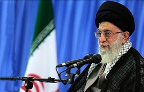 آية الله خامنئي: الثورة الاسلامية انموذج لمناهضة الهيمنة الغربية