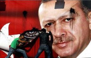 صحيفة تركية:أردوغان يتحالف مع الصليبيين ضد سوريا ويزعم أنه مسلم مجاهد!