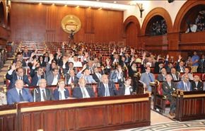 استقالة اعضاء بلجنة الخمسين احتجاجا على اعتقال ناشطين