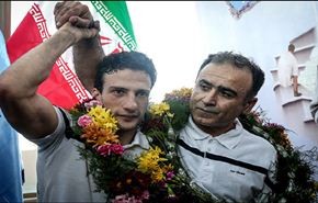 بالصور..رياضي ايراني معاق يفجر مفاجاة من العيار الثقيل