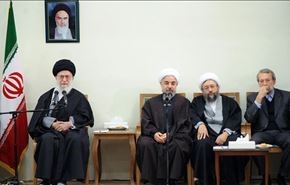 قائد الثورة يؤكد على التطور العلمي وبناء الحضارة الاسلامیة الحدیثة