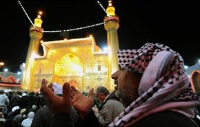 بالصور..عشاق آل البيت عند مرقد الامام على (ع)
