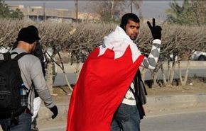 حشود بحرينية تحيي اربعينية الامام الحسين (ع) في كربلاء