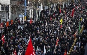 الايرانيون يحيون ذكرى اربعين الامام الحسين(ع) بمسيرات حاشدة
