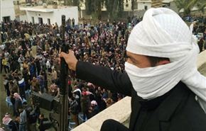 فرار المسلحين من ساحة الاعتصام الى داخل الرمادي+فيديو