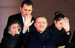 اردوغان يحث الأتراك على الاحتشاد حوله