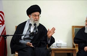 قائد الثورة: حركة الشباب ابان الدفاع المقدس كانت معجزة الثورة الاسلامية