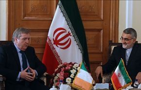 بروجردي : ایران لن تتنازل عن حقها النووي