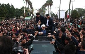 صور/ استقبال اهالي محافظة خوزستان للرئيس روحاني