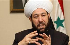 مفتي سوریا: علینا ان نلتف حول محور ایران لمواجهة محور الشر