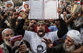 الإيكونوميست: قلق الرياض من الإخوان دفعها لتمويل التغيير بمصر